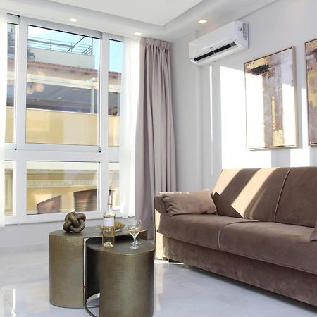 Central Metropolis Luxury Living أثينا المظهر الخارجي الصورة