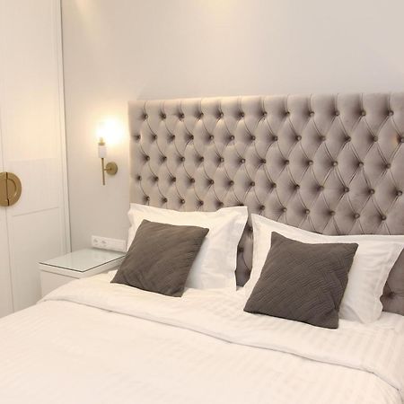 Central Metropolis Luxury Living أثينا المظهر الخارجي الصورة