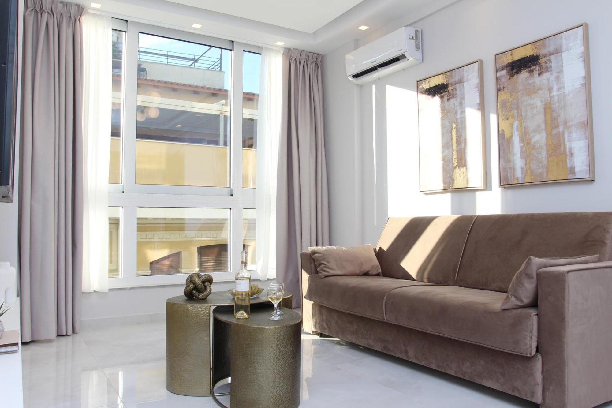 Central Metropolis Luxury Living أثينا المظهر الخارجي الصورة